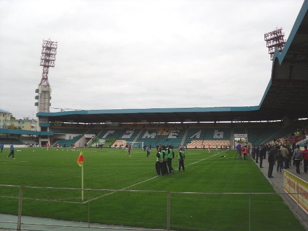 stadium-image
