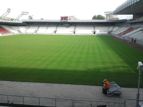 stadium-image