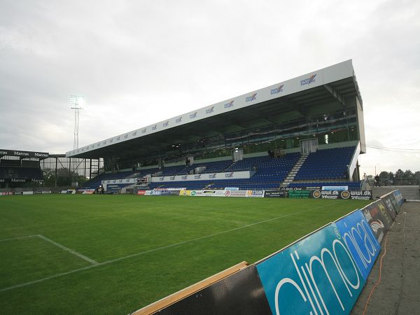 stadium-image